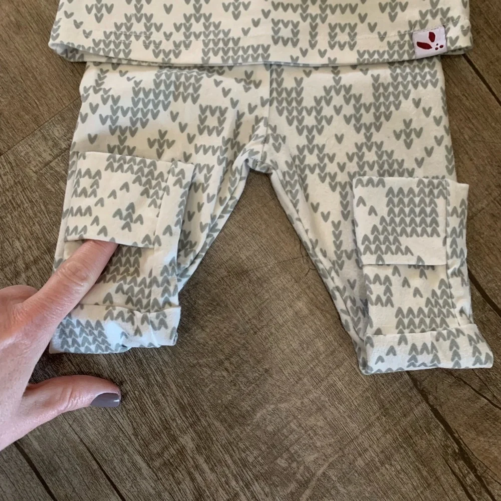 NWOT Sweet Honey Baby‎ Girl Fair Isle Ruffle Pajama Set 6M Two Piece Cozy
